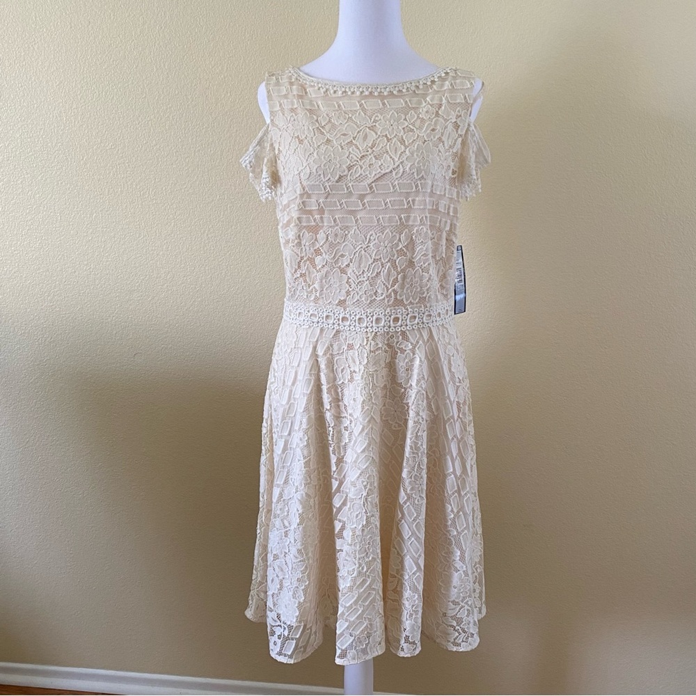 Tahari Arthur S. Levine Dress. Off White Size 10 NWT